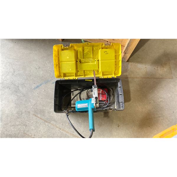 MAKITA 3/8"X21" MINI BELT SANDER MODEL 9032