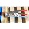 Image 1 : RIDGID 24" PIPE WRENCH AND 1/2/3/4" PEX TOOL