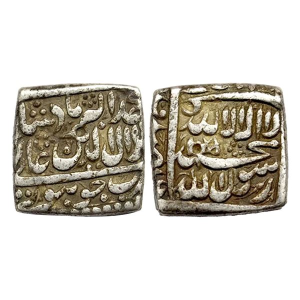 Mughal, Akbar (AH 963-1014, 1556-1605 AD), Silver Square Rupee, Jaunpur KM # 82.3, 11.31g
