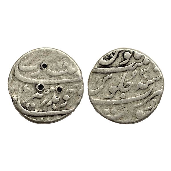 Aurangzeb (1658-1707 AD), silver rupee, surat mint RY 30  11.09g