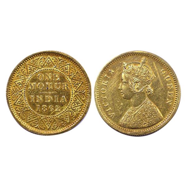 Victoria Queen, Gold Mohur, 1862, single flower in bottom panel of jabot, without V in Jabot (Prid 1