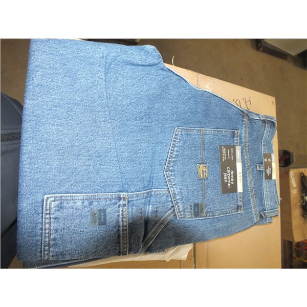 2 Pairs Of Men's Jeans