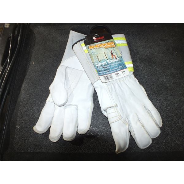 6 Pairs Of Work Gloves