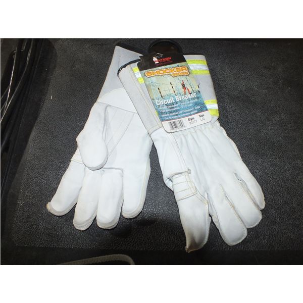 6 Pairs Of Work Gloves