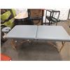 Image 1 : Fold Up Massage Table