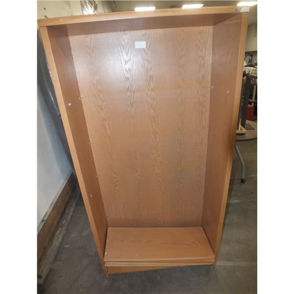 2 Wooden Bookshelves