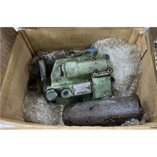 Daikin #13-HE-9700 Model V8A-1RX-10 Piston Pump