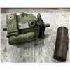 Image 2 : Daikin #13-HE-9700 Model V8A-1RX-10 Piston Pump