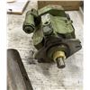 Image 3 : Daikin #13-HE-9700 Model V8A-1RX-10 Piston Pump