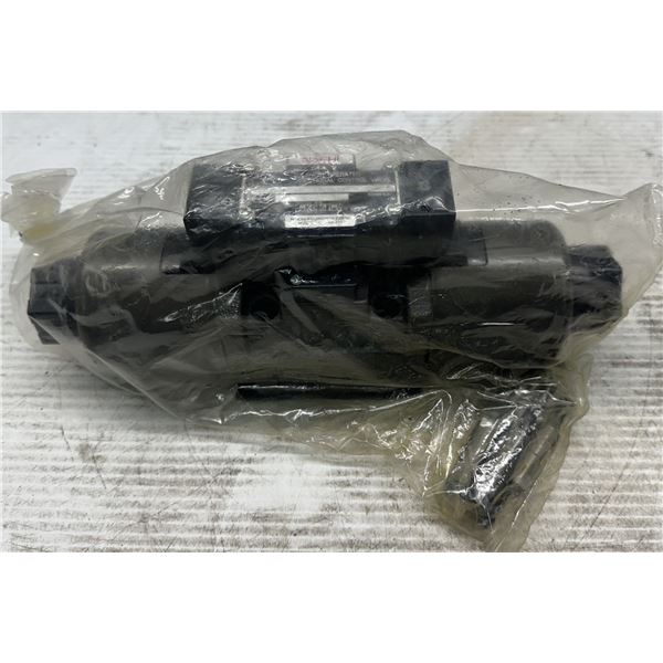 Nachi #SS-G03-C5-R-D2-J21 Directional Control Valve