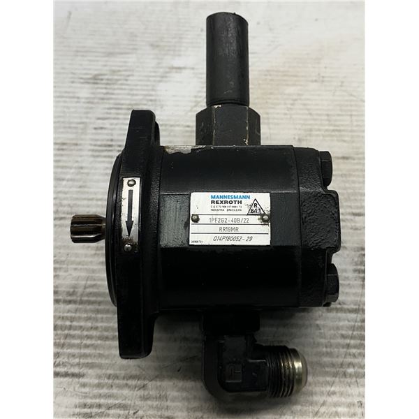 Mannesmann Rexroth #1PF2G2-40B/22 Pump