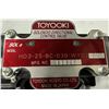 Image 7 : Toyo-oki #HD3-2S-BC-03B-WYD2-605 Valve