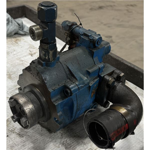 Vickers PVM045ER05CS02AA Pump