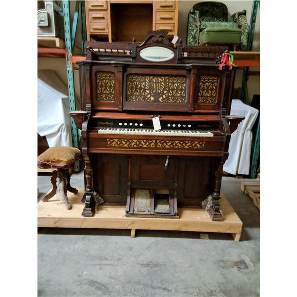 Bell Organ & Piano Co. Antique Pump Organ w/Stool - Turn of the Century - As Is