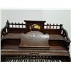Image 7 : Antique Pump Organ Queen Co. Organ - Turn of the Century - As Is