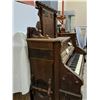 Image 5 : D.W. Karn Co. Antique Pump Organ - As Is