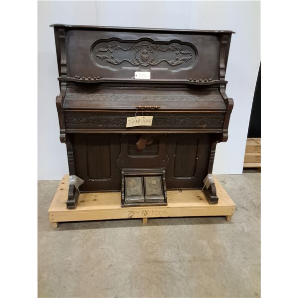 Dominion Co. Antique Pump Organ - As Is - Locked, Missing Key