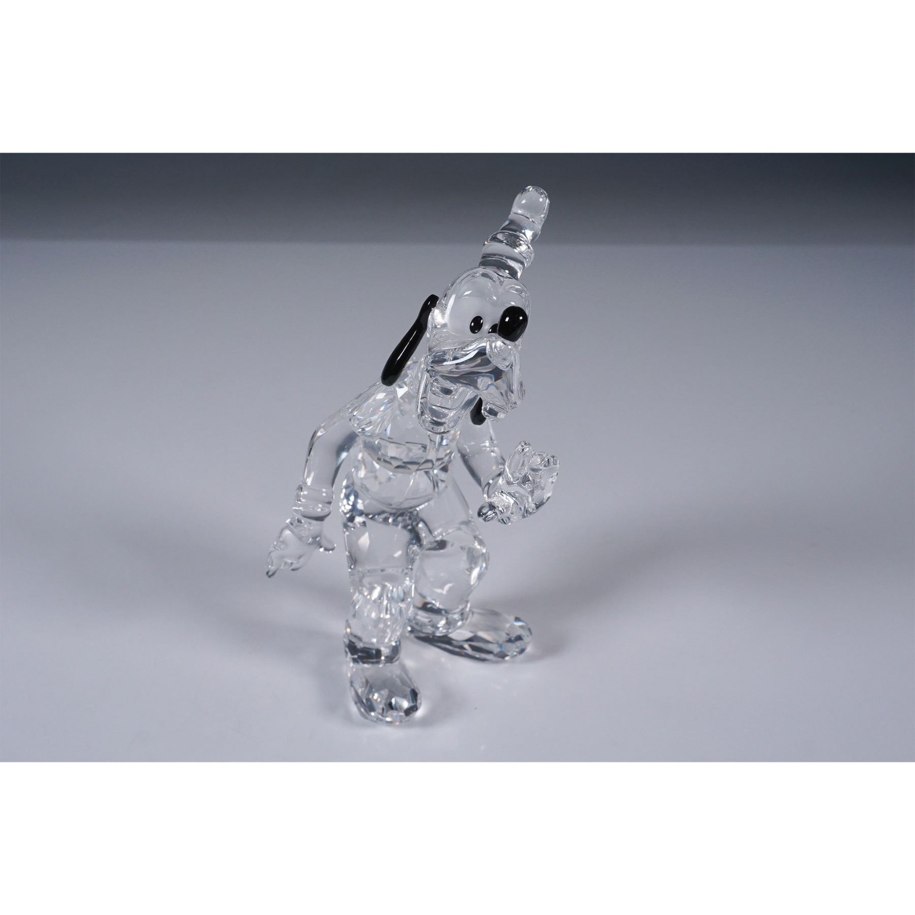 Swarovski Crystal Figurine, Disney Showcase Goofy