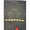 Image 2 : 14K MOTHER OF PEARL "SLIPPAH" BRACELET (12.4 GTW)