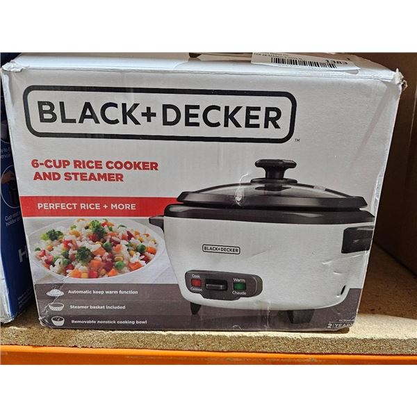 Black+Decker 6-Cup Rice Cooker And Steamer With Indicator Lights
