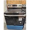 Image 1 : Whirlpool Freestanding Electric Range Model WFE535S0LZ0