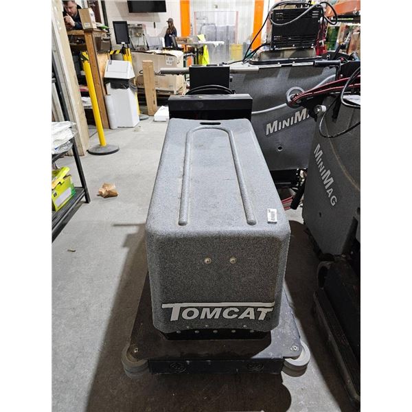 Tomcat 200-UHS Industrial Floor Scrubber with Battery Charger