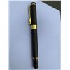 Image 2 : Black and Gold Fountain Pen with Textured Barrel and Lion Clip