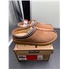Image 1 : Kirkland Signature Unisex Shearling Slipper EU 40/39 Tan Ladies 8 Mens 7
