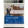 Image 2 : Linenspa Queen Mattress Cover with Liquid Proof Membrane