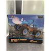 Image 2 : DEERC 4WD Power Stunt Climbing RC Car With Remote Control