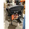 Image 2 : Blackstone Four-Burner Gas Griddle Station With Hood See pictures