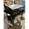 Image 3 : Blackstone Four-Burner Gas Griddle Station With Hood See pictures