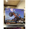 Image 2 : DEERC Stunt Climbing RC Car with 4WD Power and Remote Control