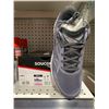 Image 2 : Saucony Axon 3 Running Shoes, Women’s Size 9, Grey/Shadow, Model S10826-111