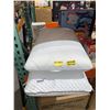 Image 1 : Gel Memory Foam Pillow Lot of 2