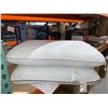 Image 2 : Gel Memory Foam Pillow Lot of 2
