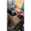 Image 5 : PALLET LOT Large Mixed Lot With Electronics, Toys, and Household Items