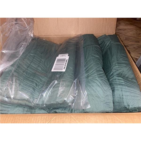 Green Textured Moving Blankets