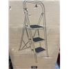 Image 3 : 3-Step Folding Step Ladder in Black with Metal Frame