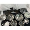 Image 1 : Assorted Kitchen Ware