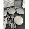 Image 5 : Assorted Bakeware