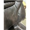 Image 4 : Office Desk & Chair