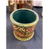Image 6 : Assorted Vases