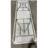 Image 4 : 8' Table With Folding Legs