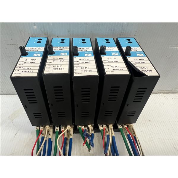 (5) MTT #MS3704 Isolators