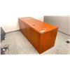 Image 2 : CHERRY COLORED 70"W X 24"D X 29"H 4 DRAWER OFFICE DESK WITH KEYBOARD TRAY & A 36"W X 66"H MOBILE