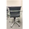 Image 3 : 4 ULINE BLACK LEATHER/CHROME FINISH OFFICE CHAIRS