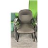 Image 4 : 3 GREEN CLIENT CHAIRS, 2 BLACK CLIENT CHAIRS, A 13" - 27" MONITOR MOUNT IN BOX, A QUARTET 63"W