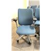 Image 2 : 8 ULINE BLUE UPHOLSTERED ADJUSTABLE ARM OFFICE CHAIRS