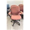 Image 2 : 9 STEELCASE 4571214 BURGUNDY BIG AND TALL UPHOLSTERED OFFICE CHAIRS